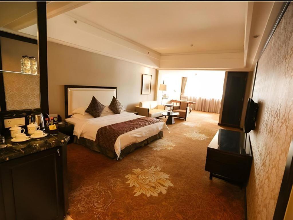 Country Garden Phoenix Hotel Shenyang Exterior photo