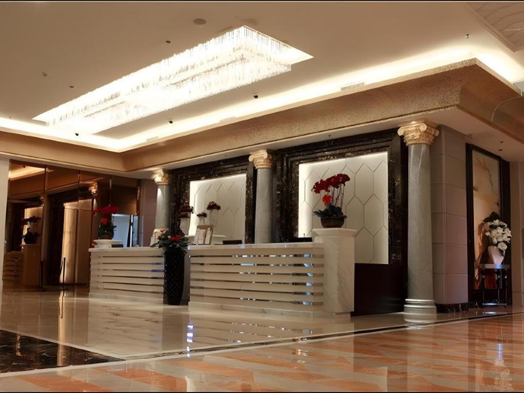 Country Garden Phoenix Hotel Shenyang Exterior photo