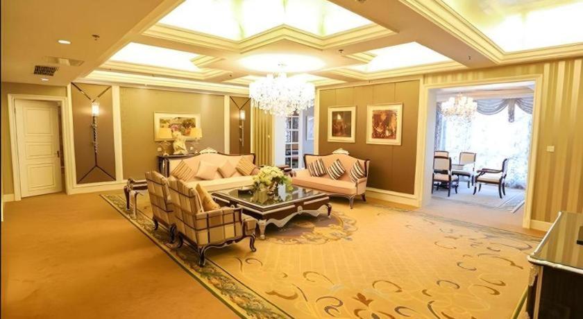 Country Garden Phoenix Hotel Shenyang Exterior photo